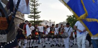 Το Μεσολόγγι υποκλίνεται στο μεγαλείο του Άη-Συμιού