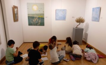 Δημοτική Πινακοθήκη Αγρινίου: Δημιουργίες μαθητών εμπνευσμένες από την έκθεση “Ελαίας & καπνού εγκώμιον”