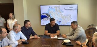 Επίσκεψη Kικίλια στο Μεσολόγγι – Mελέτη ανάπλασης του λιμένα του παρέδωσε ο Δήμαρχος
