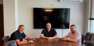 Συνάντηση Μαυρομμάτη με την Ομοσπονδία Θαλασσίου Σκι ενόψει των πανευρωπαϊκών αγώνων στη λίμνη Στράτου