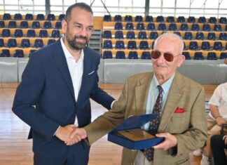 Ναύπακτος: Βραβεύτηκε ο δωρητής του ΕΚΑΒ, Σπύρος Μαχαίρας