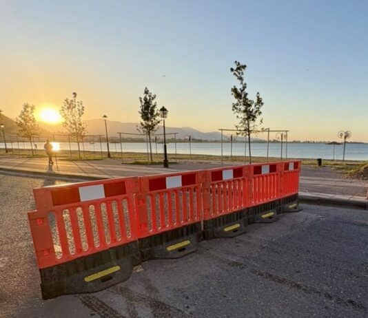 Σε εφαρμογή η πεζοδρόμηση των παραλιακών οδών Γριμπόβου και Ψανής