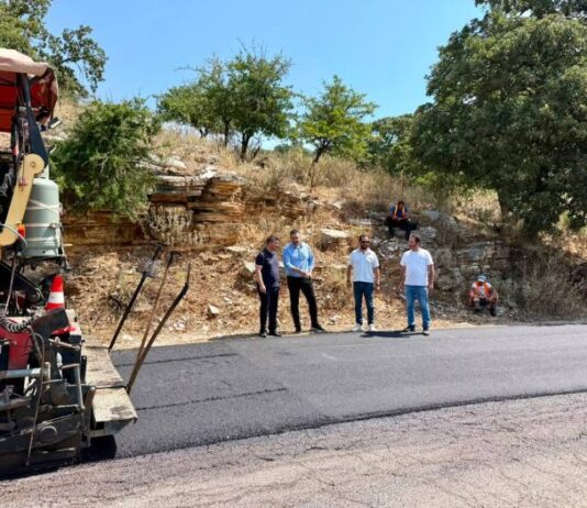 Εργασίες ασφαλτόστρωσης στο δρόμο Πλατυγιάλι – Αστακός