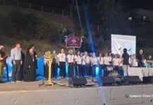 Με μεγάλη προσέλευση η επετειακή εκδήλωση της Μητρόπολης στο Αγγελόκαστρο