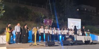 Με μεγάλη προσέλευση η επετειακή εκδήλωση της Μητρόπολης στο Αγγελόκαστρο