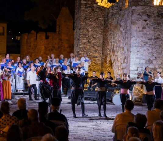 Τιμήθηκαν οι απόδημοι της Ναυπάκτου στο Ενετικό Λιμάνι