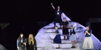 Αυλαία στο 37ο Φεστιβάλ Οινιαδών με τη «Γυναίκα της Ζάκυθος | Διάλογος στα ερείπια του Μεσολογγίου»