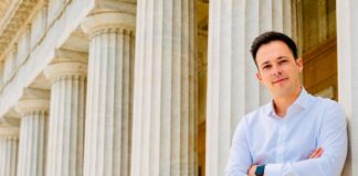 «Με εξέλεξαν στο πλευρό του Τσίπρα», είπε ο Ζαμπάρας θυμίζοντας τον Γιώργο Κατσιφάρα