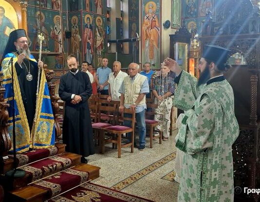 Στη Μακρυνεία για τις παρακλήσεις της Παναγίας την πρώτη εβδομάδα του Δεκαπενταυγούστου ο Μητροπολίτης Δαμασκηνός