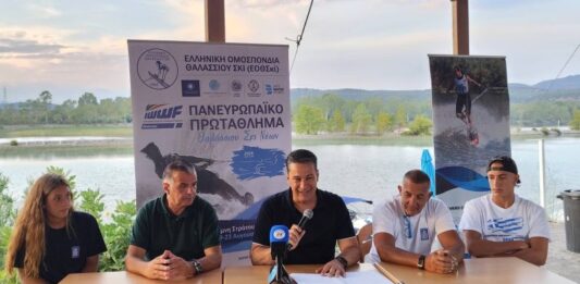 Κάποιοι πληρώνουν για να δίνουν κάποιοι άλλοι συνεντεύξεις Τύπου