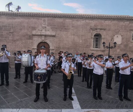 Εξαιρετική η παρουσία της Φιλαρμονικής «Χρήστος Καψάλης» στη Λευκάδα