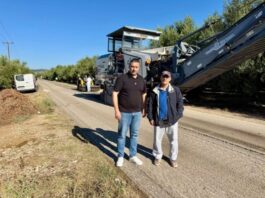 Ασφαλτόστρωση στο τμήμα Χαλίκι–Στάμνα υπό το βλέμμα Μαυρομμάτη