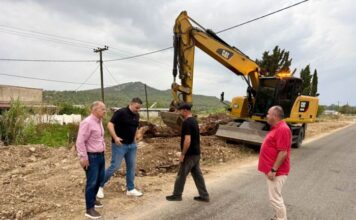 Εργασίες καθαρισμού των αποστραγγιστικών τάφρων επέβλεψε στη Βόνιτσα ο Θ. Μαυρομάτης