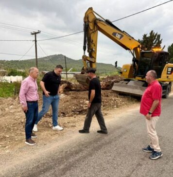 Εργασίες καθαρισμού των αποστραγγιστικών τάφρων επέβλεψε στη Βόνιτσα ο Θ. Μαυρομάτης