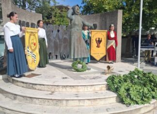 Tιμήθηκε η μνήμη της Μικρασιατικής Καταστροφής στο Αγρίνιο