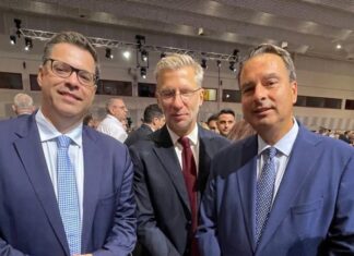 – Προς μειοψηφία οι δεξιοί στη ΝΔ