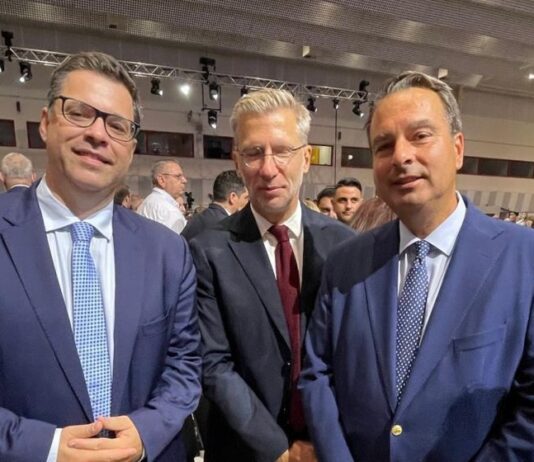 – Προς μειοψηφία οι δεξιοί στη ΝΔ