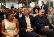 Ο Ζαμπάρας στην ομιλία Τσίπρα