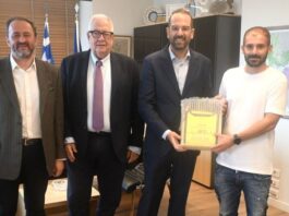 Δωρεά απινιδωτή στην Κοινότητα Αντιρρίου από τον Περιφερειακό Συμπαραστάτη
