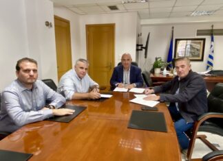 Έπεσαν οι υπογραφές για τη νέα λιμενική εγκατάσταση στη Βαρειά Ναυπάκτου